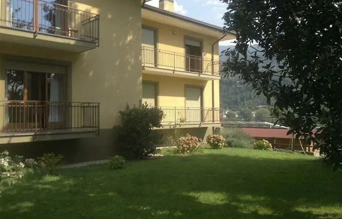 Lägenhet Champdepraz Casa Vacanze *